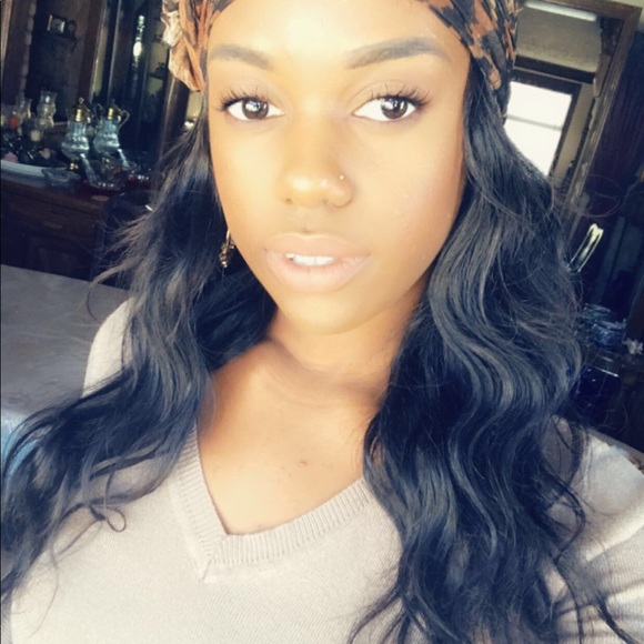 Meet your ✨Posher ambassador!✨ - Picture 6 of 8